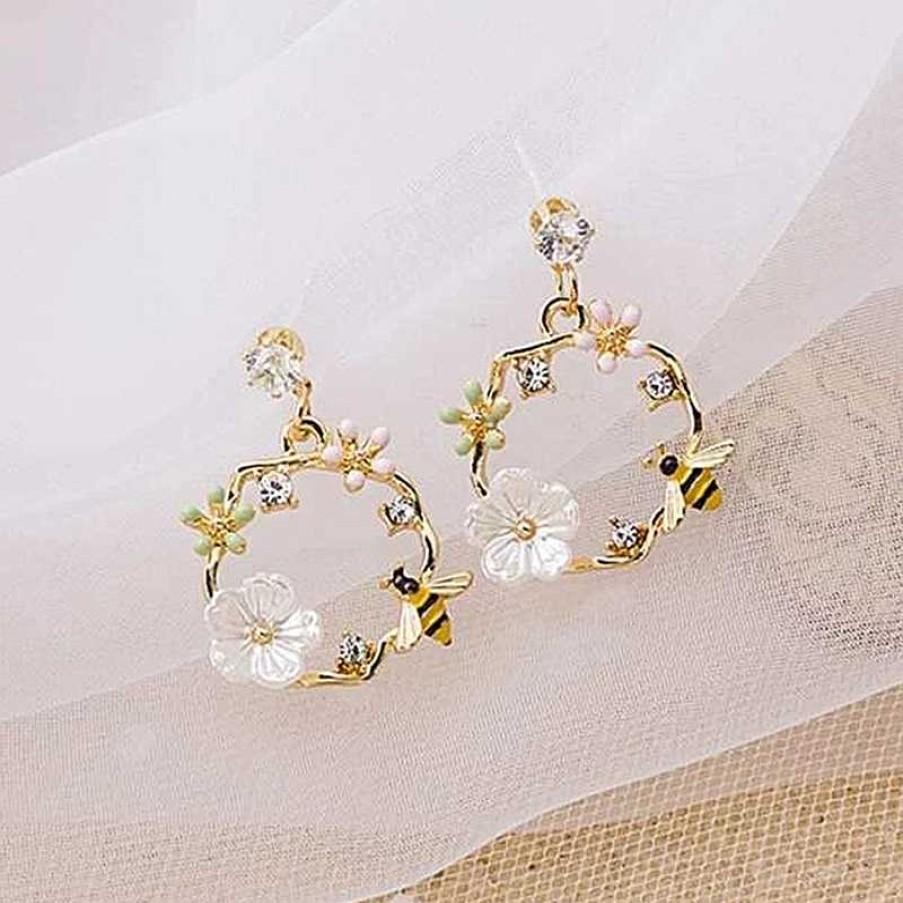 Accessories Kawaii Therapy | Kawaii Daisy Flower Petal Earrings Limited Edition